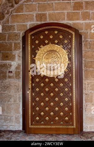 La porta della Moschea Mahmoudiya nella vecchia Jaffa, Israele. Foto Stock