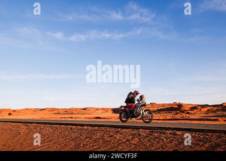 64 DUCHENE Romain (fra), Team GP Motors, KTM, Moto, Originals by Motul, azione durante la fase 10 della Dakar 2024 il 17 gennaio 2024 intorno ad al Ula, Arabia Saudita Foto Stock