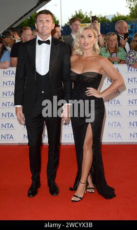 Foto deve essere accreditata ©Alpha Press 078237 05/09/2023 Billie Faiers e marito Greg Shepherd National Television Awards NTAs 2023 a Londra Foto Stock