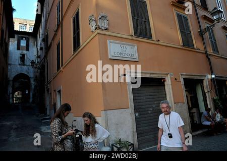 Roma / Italia   18..July 2019/ vita da ristorante in via dei Coronari a Roma o Roma vicino al fiume tevere a Roma Italia . Foto. Francis Dean / Deanpicture. Foto Stock