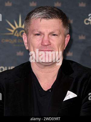 Londra, Regno Unito. 17 gennaio 2024. Ricky Hatton arriva alla prima europea dell'Alegria del Cirque du Soleil, in Una nuova luce alla Royal Albert Hall di Londra. Credito: Doug Peters/EMPICS/Alamy Live News Foto Stock