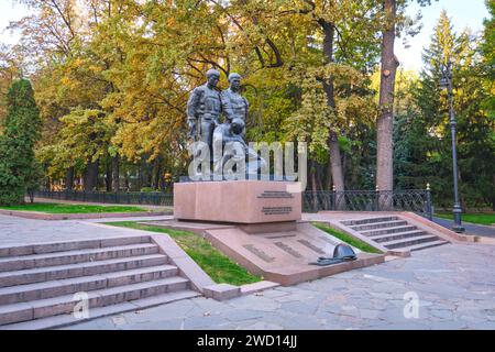 Un memoriale di guerra delle forze armate e militari per morti, ucciso soldati nei conflitti moderni, incluso l'Afghanistan. Al Parco Panfilov di Almaty, Kazakistan. Foto Stock