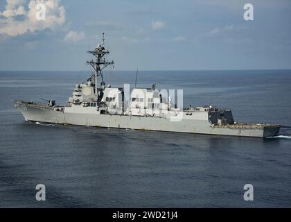 La USS Wayne E. Meyer guidò il cacciatorpediniere missilistico della Marina degli Stati Uniti. Foto Stock