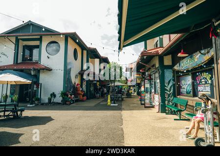 Piccola cittadina di Hanalei sulla North Shore di Kauai Hawaii - 2 dicembre 2023. Foto di alta qualità Foto Stock
