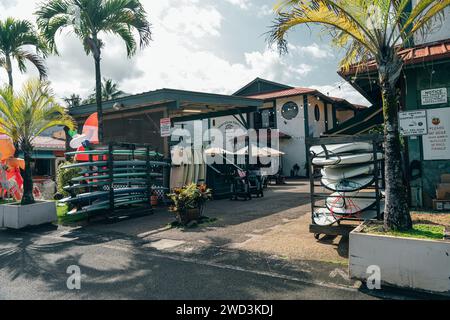 Piccola cittadina di Hanalei sulla North Shore di Kauai Hawaii - 2 dicembre 2023. Foto di alta qualità Foto Stock