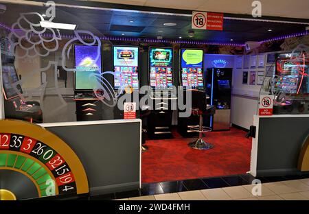 Slot machine per il gioco d'azzardo nei servizi autostradali, Regno Unito Foto Stock