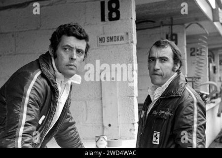 Clay Regazzoni e Brian Redman, compagni di squadra Ferrari, partecipano alla gara di 1000 chilometri del Campionato del mondo di auto sportive BOAC 1972. Foto Stock