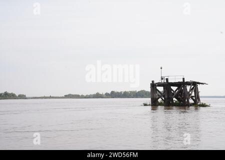 Río y playita de Santa Elena, provincia de Entre Ríos en Argentina Foto Stock