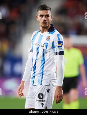 Andre Silva del Real Sociedad guarda durante la partita di Copa El Rey tra CA Osasuna e Real Sociedad allo Stadio El Sadar il 17 gennaio 2024 a Pam Foto Stock