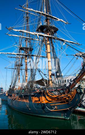 HMS sorpresa, Embarcadero a piedi e il Museo Marittimo di San Diego, San Diego, California Foto Stock