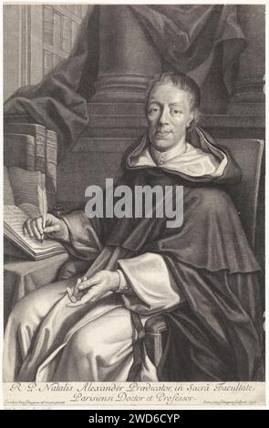 Ritratto di Alexandre Noël, Pieter van Schuppen, dopo Jacob van Schuppen, 1701 stampa Ritratto del teologo Alexandre Noël. È raffigurato nella sua biblioteca, seduto a un tavolo. Nella sua mano tiene una penna, apparentemente disturbata quando scrive. Ci sono alcune legature di libri sul tavolo con le proprie pubblicazioni. Sotto il ritratto il suo nome e la sua funzione in latino. Studio di incisione su carta di Parigi; "studiolo"; biblioteca. Libro - MM - libro aperto. quill. pozzetto inchiostro Foto Stock
