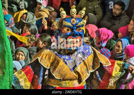 Danza della maschera buddista Lama, Festival di Gustor, Pethup Gompa, Monastero di Spituk, Leh, Ladakh, Kashmir, India, Asia Foto Stock