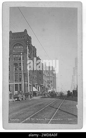 La 2nd Avenue guarda a nord-ovest dall'Haller Building su Columbia St, Seattle, probabilmente tra il 1891 e il 1892 Foto Stock