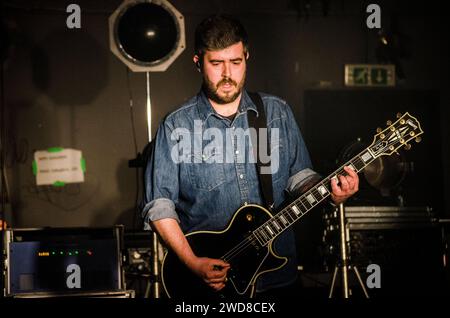 Stijn Vanhoegaerden of Brutus si esibisce al Gagarin 205 Live Music Space, Atene / Grecia, aprile 2023 Foto Stock