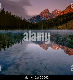 Lago di stringa, Monte Teewinot, le cattedrali, Grand Teton National Park, Wyoming Foto Stock