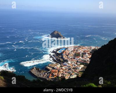 Garachico è un comune e una città sulla costa settentrionale di Tenerife, a circa 52 km a ovest della capitale Santa Cruz de Tenerife Foto Stock