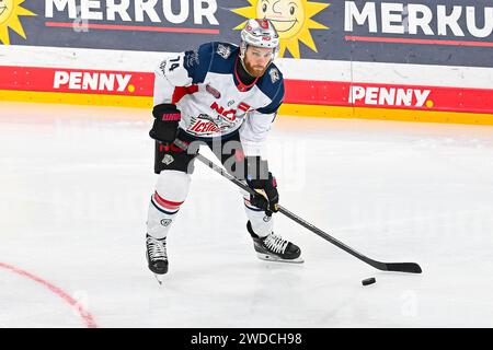 Eishockey DEL - 39. Spieltag: Düsseldorfer EG vs Nürnberg Ice Tigers AM 19.01.2024 im PSD Bank Dome in Düsseldorf Nürnbergs Dane Fox (Nr.74) foto: Osnapix Foto Stock