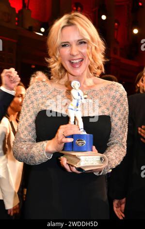 Veronica Ferres bei der Verleihung des 45. Bayerischen Filmpreises 2023 im Prinzregententheater. München, 19.01.2024 *** Veronica Ferres alla presentazione del Bavarian Film Award 45 2023 al Prinzregententheater di Monaco, 19 01 2024 foto:XB.xInsingerx/xFuturexImagex filmpreis 4169 Foto Stock