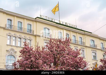 Hôtel Bristol a Salisburgo, Austria. Storico hotel a 5 stelle nella città vecchia. Foto Stock