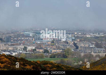 Edimburgo, Scozia, Regno Unito. 19 aprile 2023. REGNO UNITO. Hibernian FC, Easter Road Stadium, tratto da Calton Hill, Edimburgo. Foto Stock