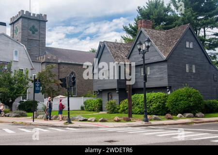Salem, Massachusetts. 23 agosto 2019. I monumenti storici First Church e Witch House a Salem, Massachusetts. Foto Stock
