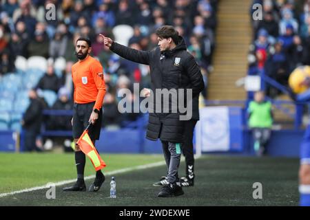 Sheffield, Regno Unito. 20 gennaio 2024. Il manager dello Sheffield Wednesday Danny Rohl gestisce durante la partita Sheffield Wednesday FC vs Coventry City FC Sky BET EFL Championship all'Hillsborough Stadium, Sheffield, Inghilterra, Regno Unito il 20 gennaio 2024 Credit: Every Second Media/Alamy Live News Foto Stock