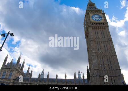 Primo piano del Big Ben Clock isolato, Londra Foto Stock