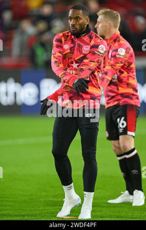 Brentford sabato 20 gennaio 2024. Ivan Toney di Brentford si scalda davanti al calcio d'inizio durante la partita di Premier League tra Brentford e Nottingham Forest al Gtech Community Stadium di Brentford sabato 20 gennaio 2024. (Foto: Jon Hobley | mi News) crediti: MI News & Sport /Alamy Live News Foto Stock