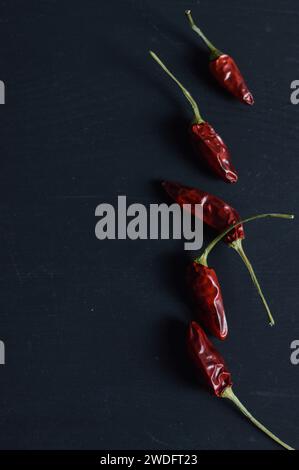 Italia Red pigment food Photography su sfondo nero composizione creativa Foto Stock