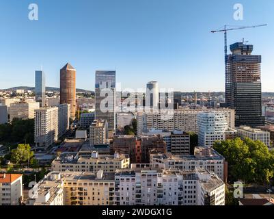 Vista aerea del quartiere degli affari di Lione e dello skyline della città in Francia. Foto Stock