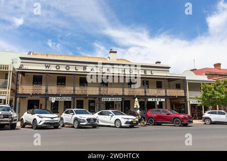 Centro di Mudgee nel nuovo Galles del Sud, The Woolpack Hotel e pub bar in Market Street, Australia, 2024 Foto Stock