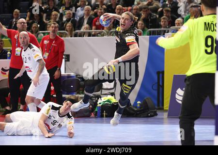 Il tedesco Juri Knorr durante la gara di pallamano maschile EHF Euro 2024, Main Round, il 20 gennaio 2024 alla Lanxess-Arena di Colonia, Germania Foto Stock