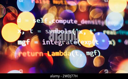 Schermata del computer con codice Python. Progettazione di applicazioni mobili Foto Stock