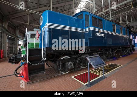 SAN PIETROBURGO, RUSSIA - 27 AGOSTO 2023: Locomotiva diesel sovietica sperimentale TE5-20 per lavori nell'estremo Nord. Mostra della ferrovia russa Mus Foto Stock