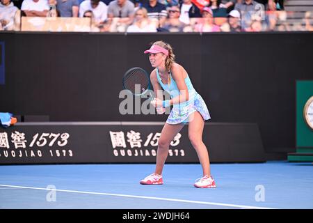 Parigi, Francia. 19 gennaio 2024. Magdalena Frech durante il torneo di tennis Australian Open AO 2024 del grande Slam il 19 gennaio 2024 al Melbourne Park in Australia. Crediti: Victor Joly/Alamy Live News Foto Stock