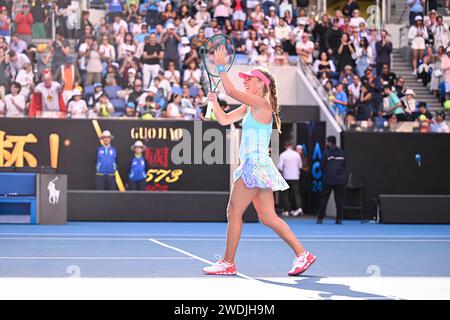 Parigi, Francia. 19 gennaio 2024. Magdalena Frech durante il torneo di tennis Australian Open AO 2024 del grande Slam il 19 gennaio 2024 al Melbourne Park in Australia. Crediti: Victor Joly/Alamy Live News Foto Stock