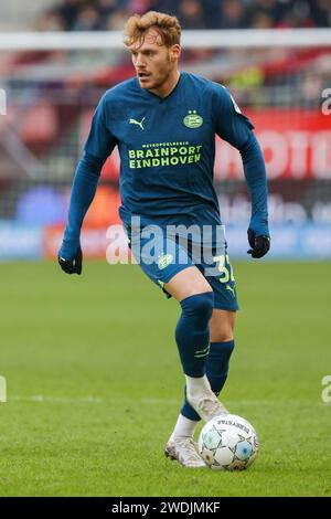 UTRECHT, 21-01-2024, Stadion Galgenwaard, Stadium of FC Utrecht, Dutch Eredivisie season 2023/2024, Utrecht - PSV, giocatore PSV Yorbe Vertessen Credit: Pro Shots/Alamy Live News Foto Stock