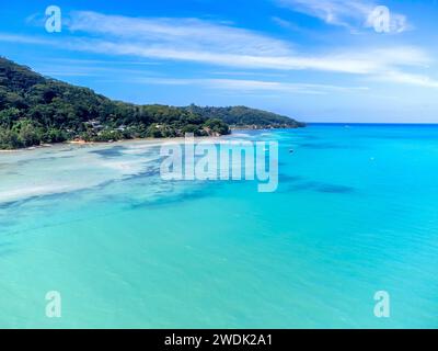 Vista aerea della spiaggia di Anse a la Mouche. Isola di Mahe, Seychelles Foto Stock