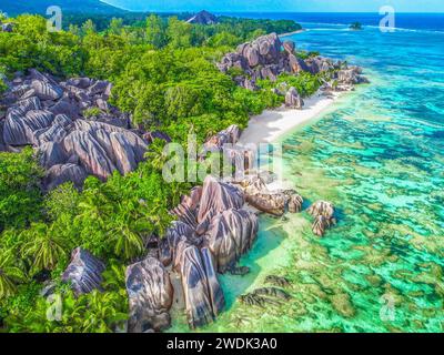Vista aerea di Anse Source d'Argent. La Digue, Seychelles Foto Stock