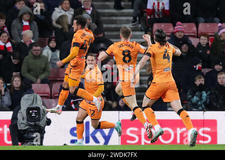 Fabio Carvalho di Hull City festeggia dopo aver segnato un gol per arrivare a 0-1 - Sunderland contro Hull City, Sky Bet Championship, Stadium of Light, Sunderland, Regno Unito - 19 gennaio 2024 solo per uso editoriale - si applicano restrizioni DataCo Foto Stock