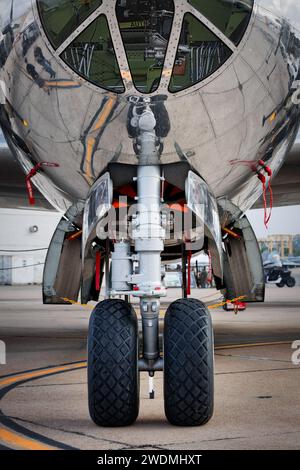 L'ingranaggio nasale di un B-29 di nome Doc all'America's Airshow di Miramar, California. Foto Stock