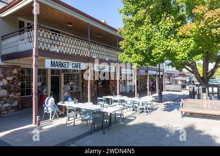 Caffetteria e caffetteria australiana in Market Street, centro citta' di Mudgee, NSW, Australia Foto Stock