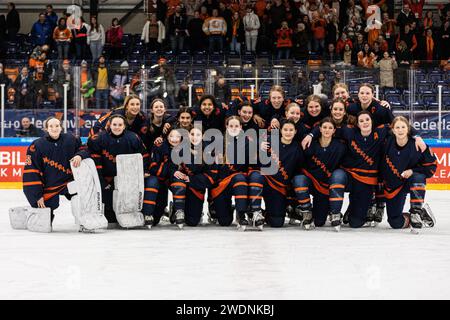 Heerenveen, Paesi Bassi. 21 gennaio 2024. HEERENVEEN, PAESI BASSI - 21 NOVEMBRE: La squadra olandese durante il Campionato del mondo femminile U18 a Thialf il 21 gennaio 2024 a Heerenveen, Paesi Bassi (foto di Ricardo Veen/Orange Pictures) credito: Orange Pics BV/Alamy Live News Foto Stock