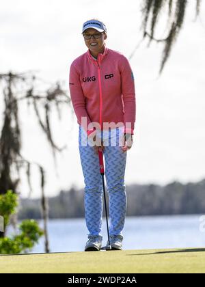 Orlando, Florida, Stati Uniti. 21 gennaio 2024. Brooke Henderson, canadese, finisce il suo turno sulla 18ma buca dell'Hilton Grand Vacations Tournament of Champions, tenutosi al Lake Nona Golf & Country Club di Orlando, Florida. Romeo T Guzman/CSM/Alamy Live News Foto Stock