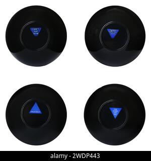 Magic Eight Ball con previsioni diverse isolate su bianco, Collection Foto Stock