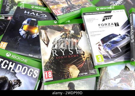 Video game Xbox One Physical Cases Collage – Galles, Regno Unito – 21 gennaio 2024 Foto Stock