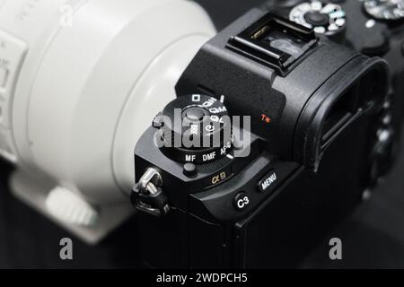 HCMC, VN - gennaio 2024. Fotocamera Mirrorless Sony Alpha A9 Foto Stock