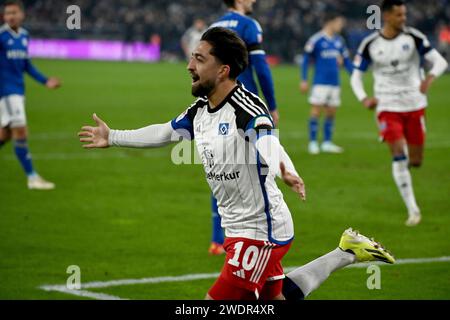 Gelsenkirchen, Deutschland. 20 gennaio 2024. Fussball; Spieltag 18; 2. Bundesliga; Saison 2023/2024; FC Schalke 04 gegen Hamburger SV AM 20.01.2024 a Gelsenkirchen. UBz: 10 Immanuel Pherai, Hamburger SV. Feiert Sein Tor zum 0:1. Credito: dpa/Alamy Live News Foto Stock