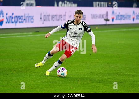 Gelsenkirchen, Deutschland. 20 gennaio 2024. Fussball; Spieltag 18; 2. Bundesliga; Saison 2023/2024; FC Schalke 04 gegen Hamburger SV AM 20.01.2024 a Gelsenkirchen. UBz: 22 Ignace van der Brempt, Hamburger SV. Credito: dpa/Alamy Live News Foto Stock