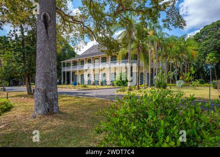 Vista del castello di Mon Plaisir nel giardino botanico Sir Seewoosagur Ramgoolam, Mauritius, Oceano Indiano, Africa Foto Stock